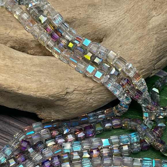 100 Austrian Crystals Cube Beads AB Clear & Purple Green Colored DIY Mixed Lot - Picture 12 of 17